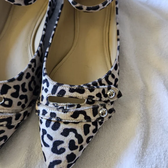 Marc Fisher Leopard Print Shoes - Women - Size 10 - Picture 3 of 7